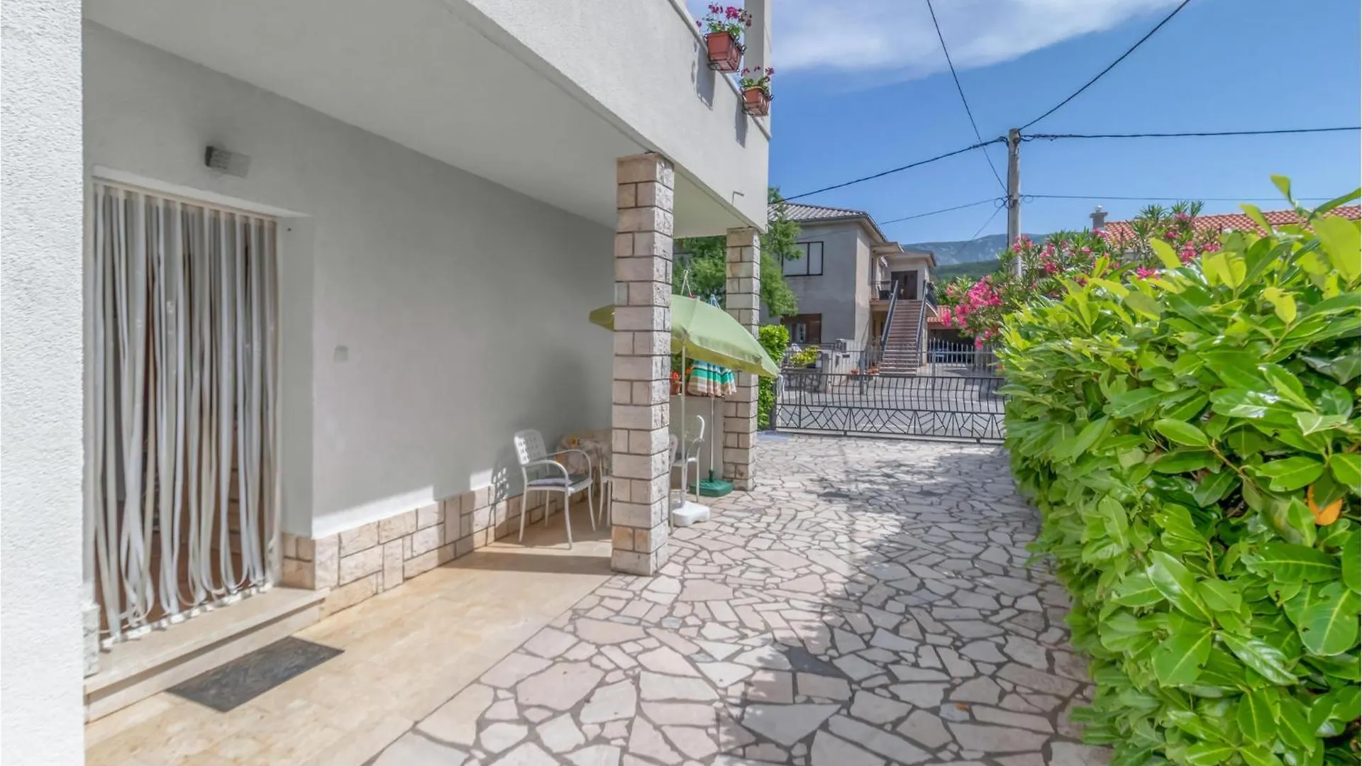 Nice Apartment In Jadranovo With Wifi