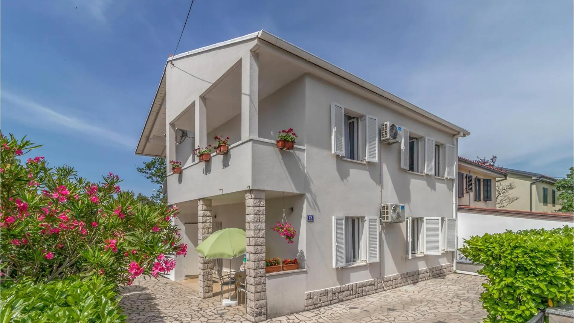 Nice Apartment In Jadranovo With Wifi