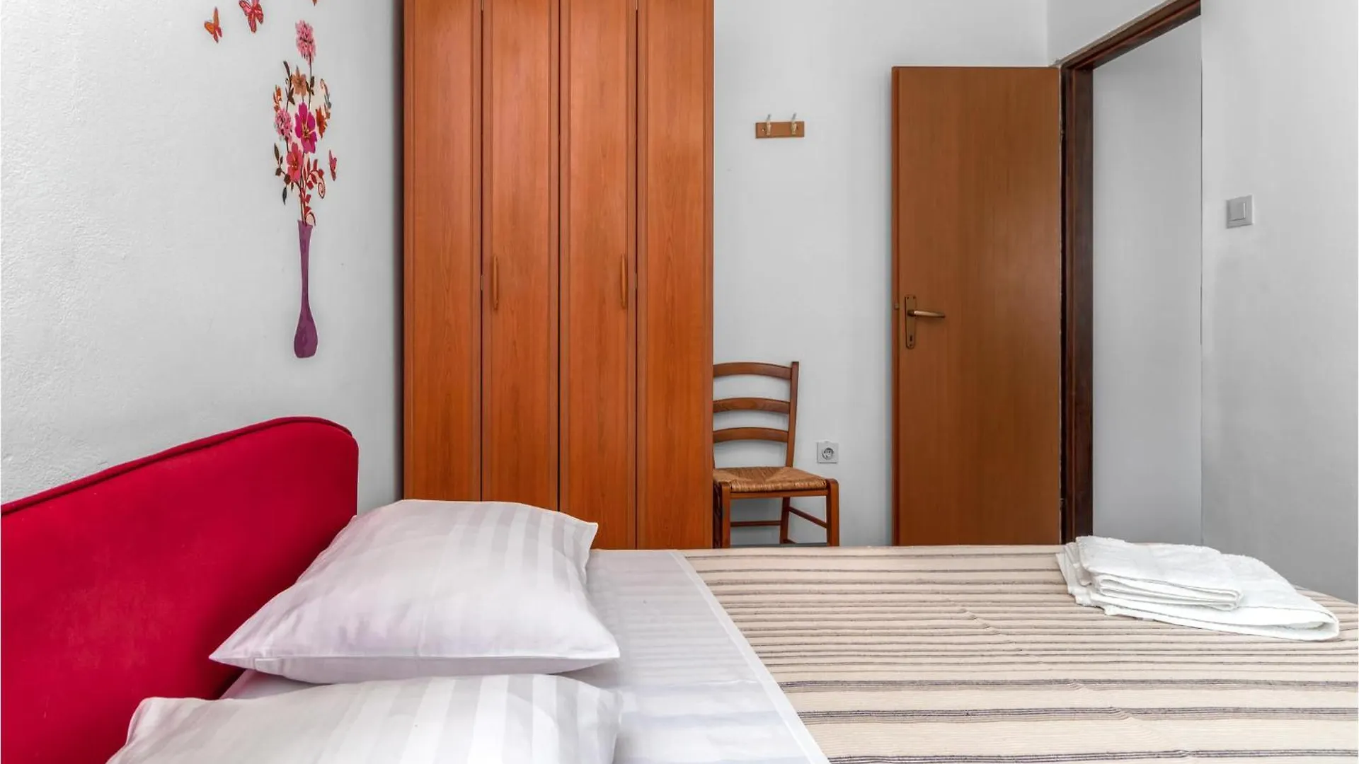Nice Apartment In Jadranovo With Wifi