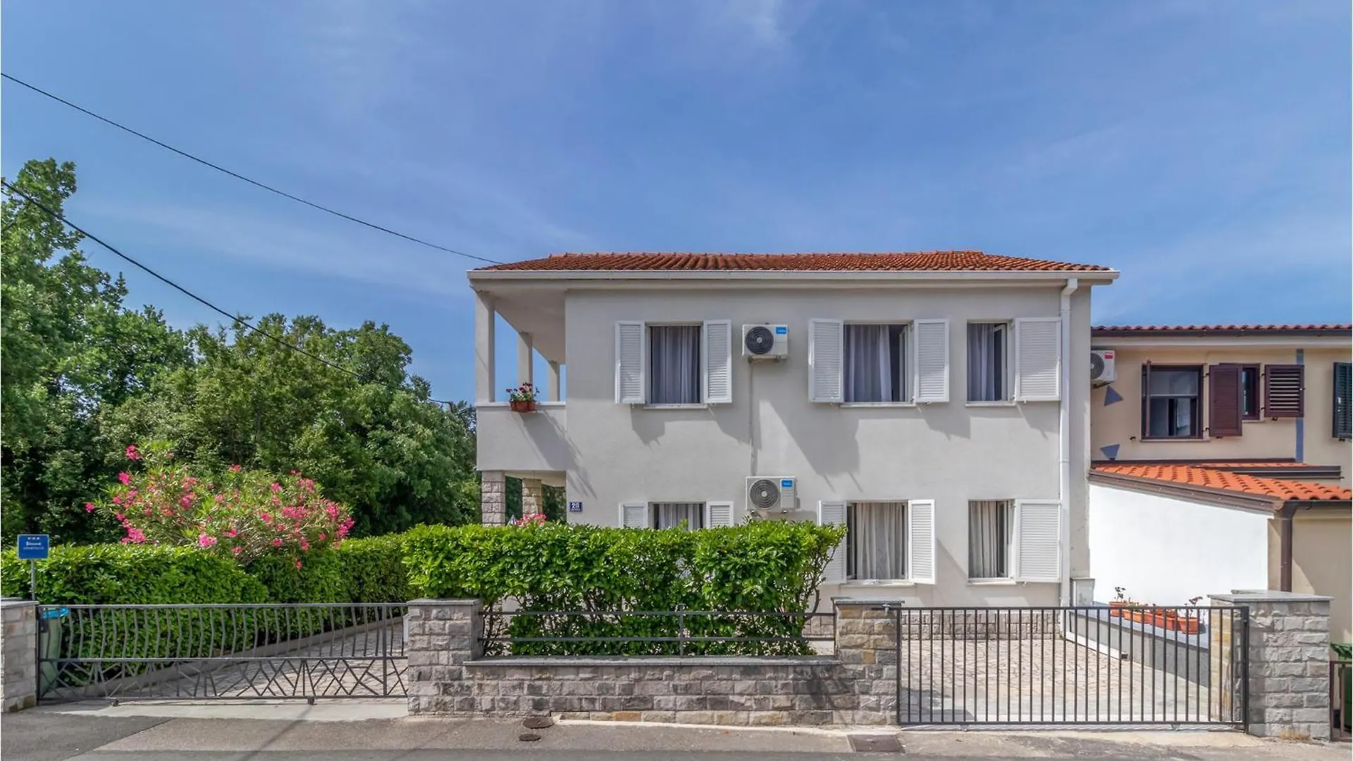 Nice Apartment In Jadranovo With Wifi