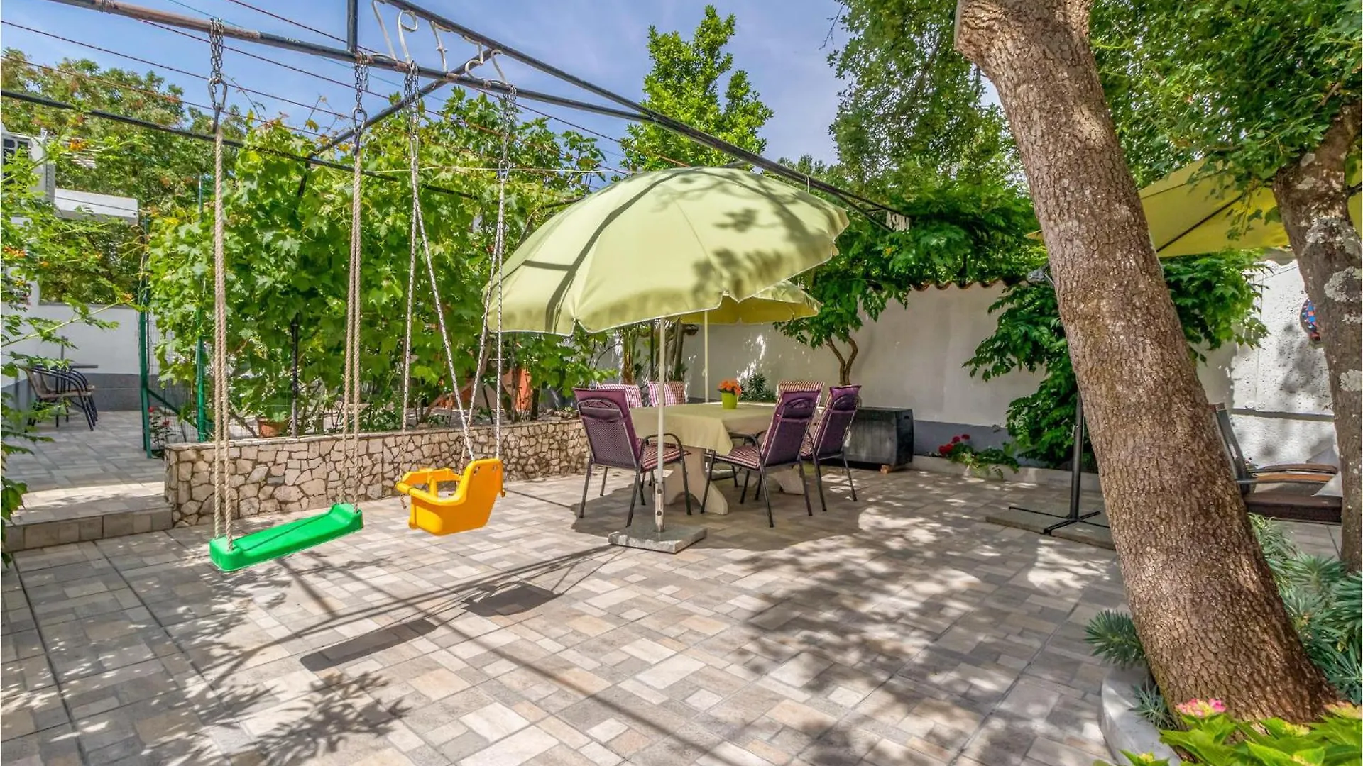 Nice Apartment In Jadranovo With Wifi